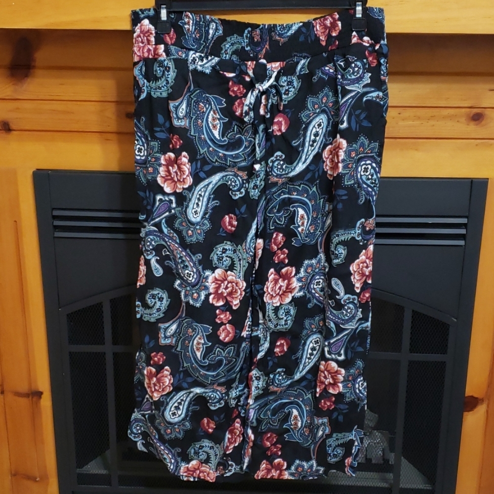 Paisley crop pants